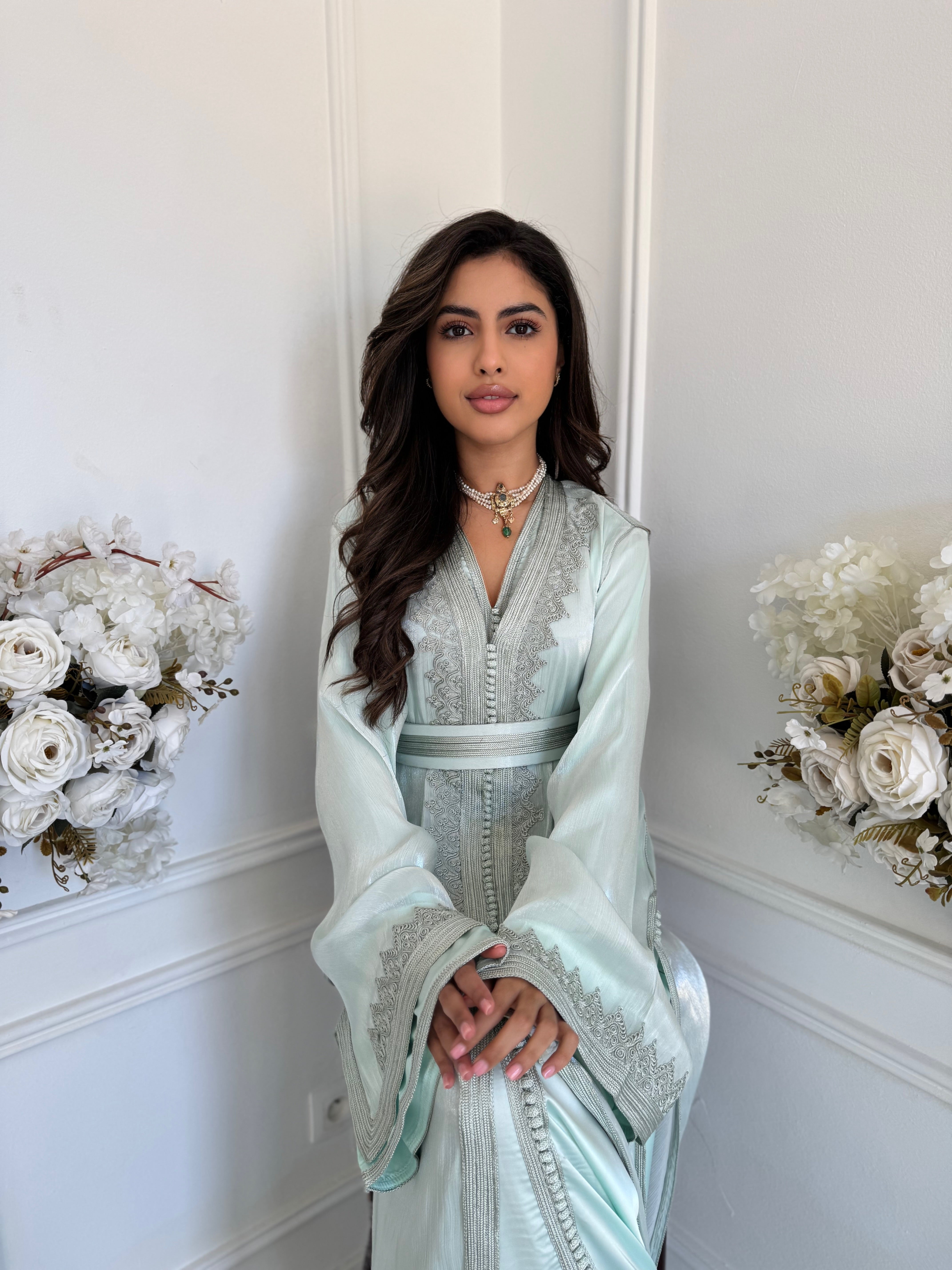 Takchita Layla - Classy & Fabb