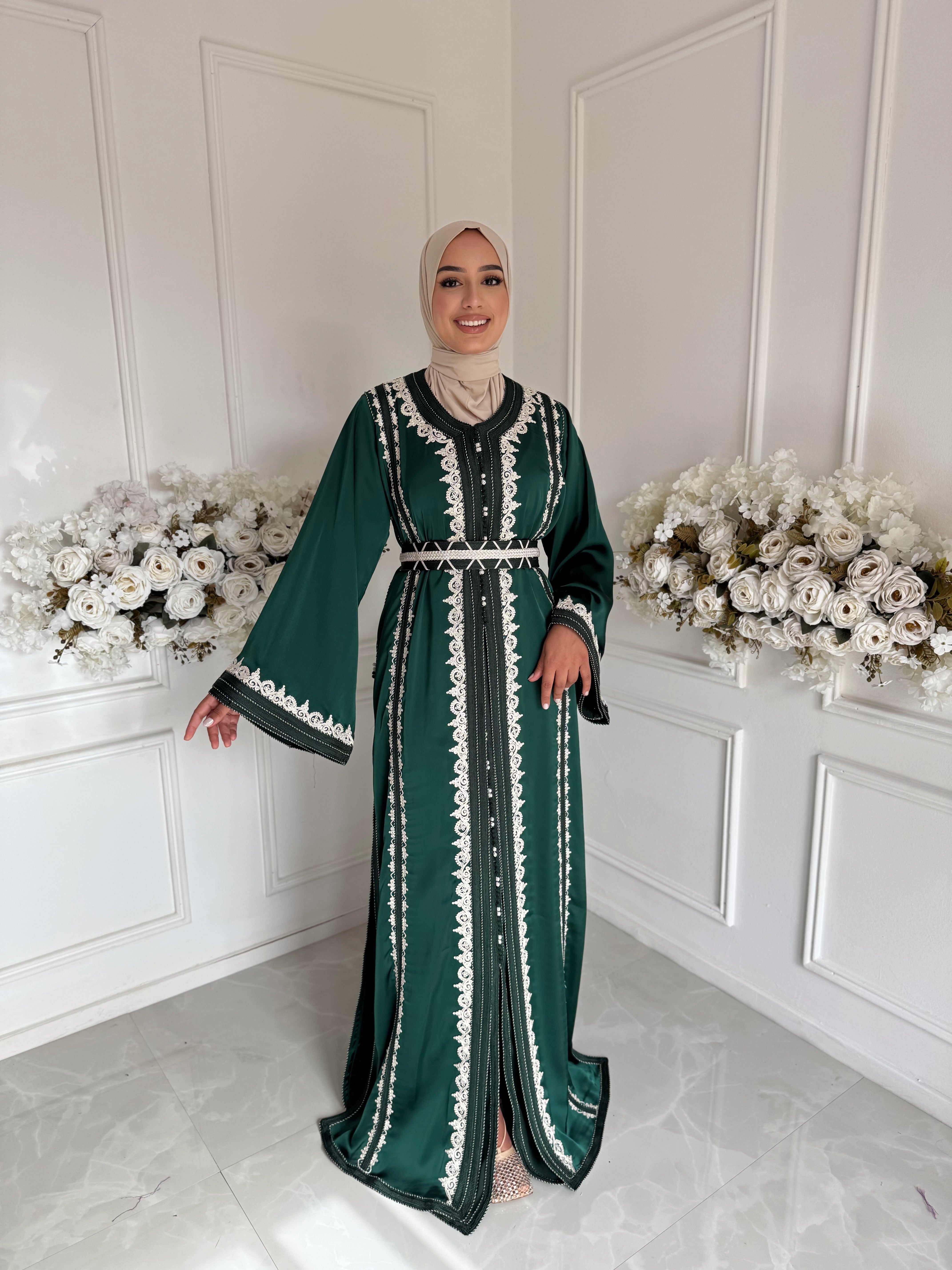 Takchita Mayma - Classy & Fabb