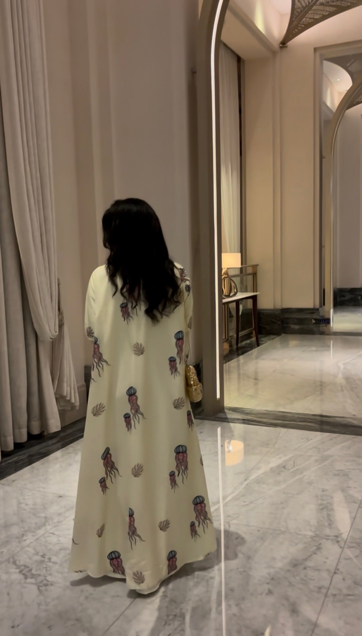 Abaya leen - Classy & Fabb