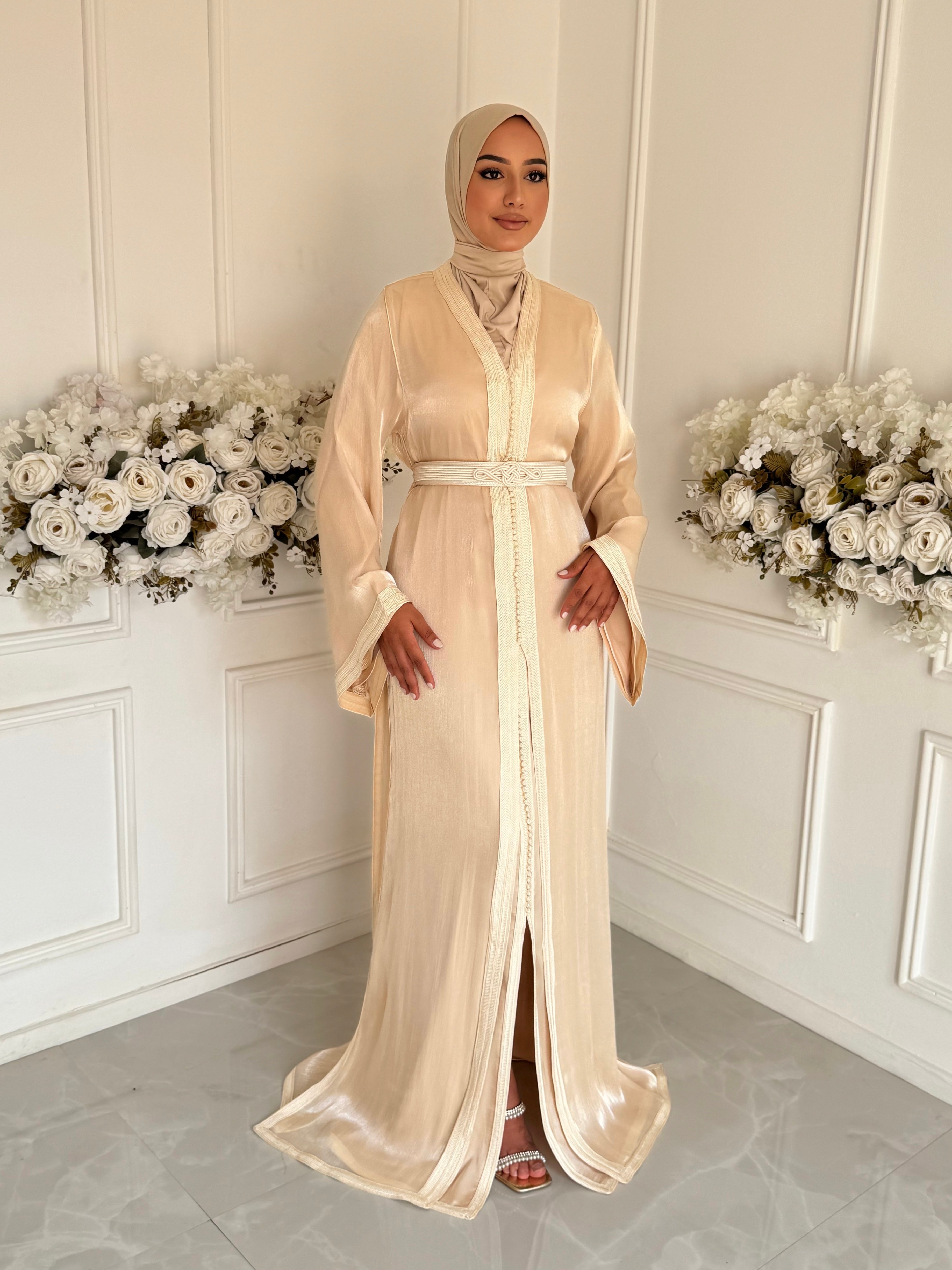 Takchita Bouchra - Classy & Fabb